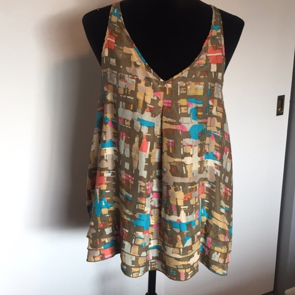 Martin + OSA elegant top with pockets